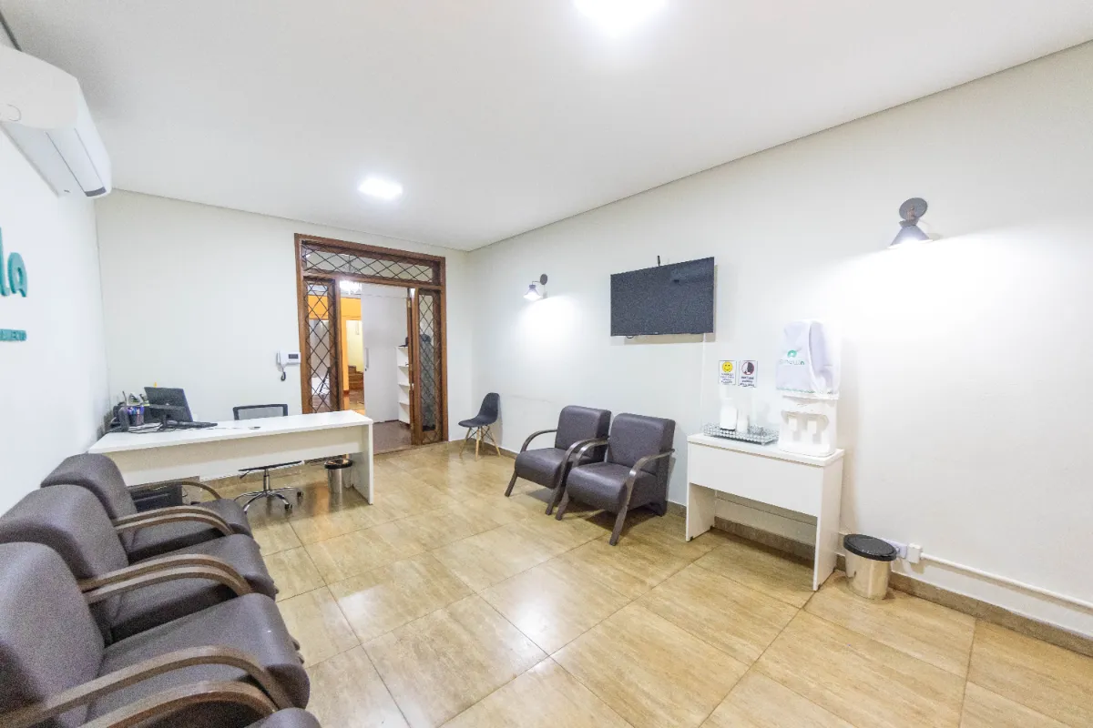 Sobrado para venda em Sorocabano com 4 quartos, sendo 4 suítes, 411m²