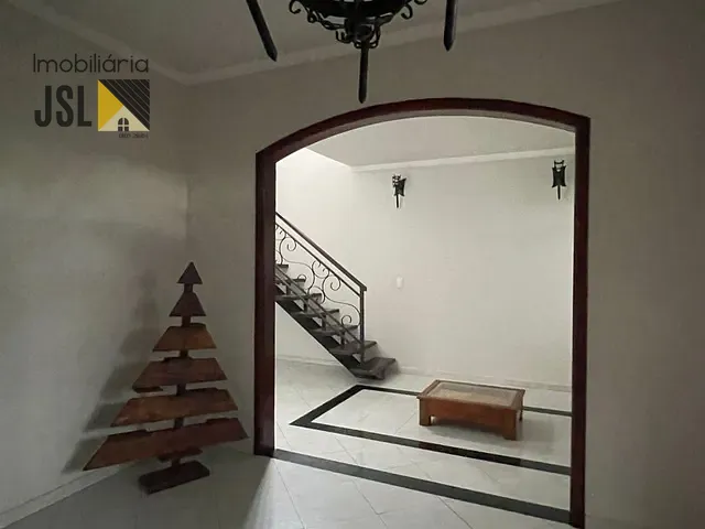 Sobrado 3 quartos e 1 banheiro, à venda, no bairro Jardim São José em Caçapava