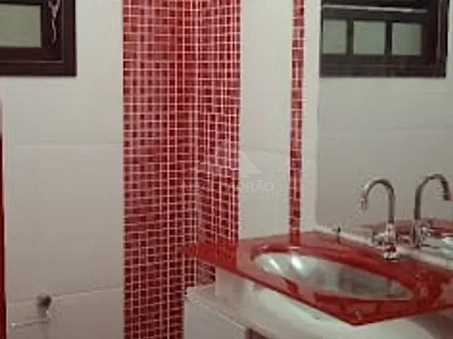 Sobrado com 150m² 4 quartos e 2 banheiros, à venda, no bairro Vila Tavares em Mauá