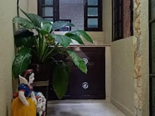 Sobrado com 150m² 4 quartos e 2 banheiros, à venda, no bairro Vila Tavares em Mauá