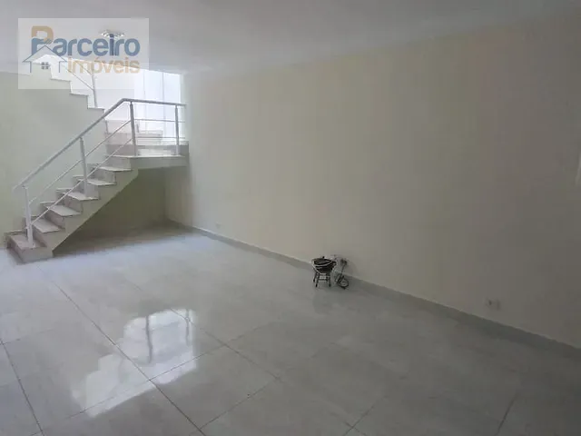 Sobrado com 90m² 3 quartos e 5 banheiros, à venda, no bairro Vila Carrão em São Paulo