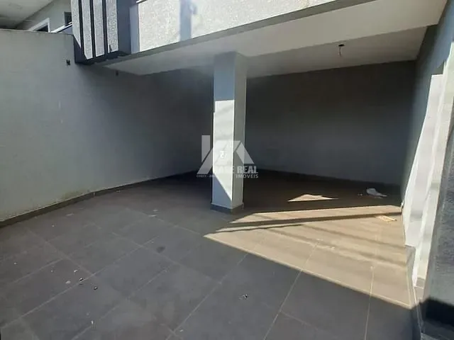 Sobrado com 139m² 3 quartos e 2 banheiros, à venda, no bairro Jardim Carvalho em Ponta Grossa