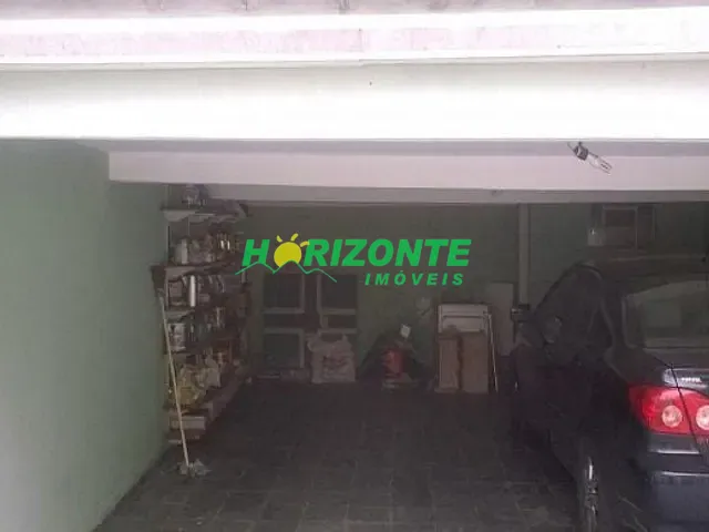 Sobrado com 212m² 3 quartos e 2 banheiros, à venda, no bairro Jardim Bela Vista em São José dos Campos