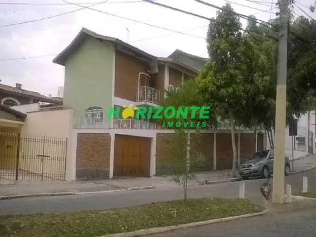 Sobrado com 212m² 3 quartos e 2 banheiros, à venda, no bairro Jardim Bela Vista em São José dos Campos