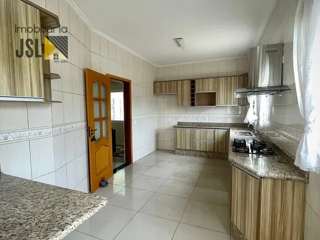 Sobrado com 350m² 3 quartos e 2 banheiros, à venda, no bairro Parque Residencial Santo André em Caçapava