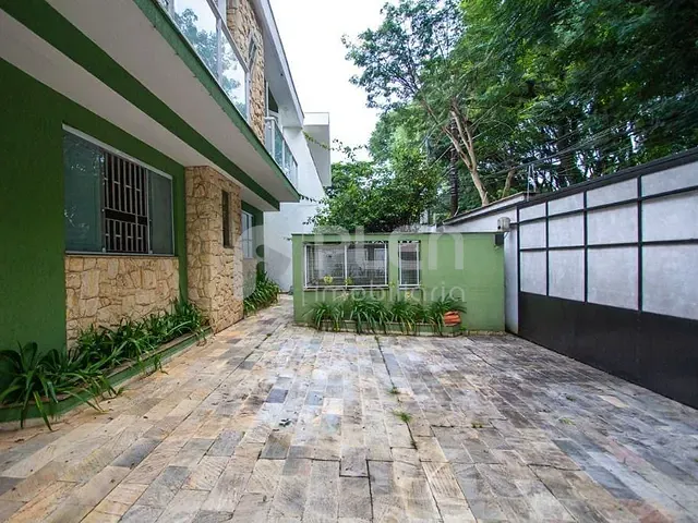 Sobrado com 406m² 5 quartos e 8 banheiros, à venda, no bairro Jardim São Bento em São Paulo
