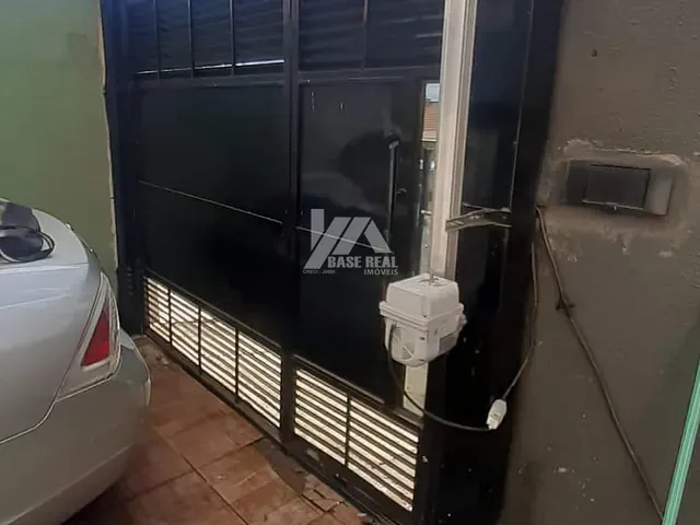Sobrado com 105m² 2 quartos e 2 banheiros, à venda, no bairro Contorno em Ponta Grossa