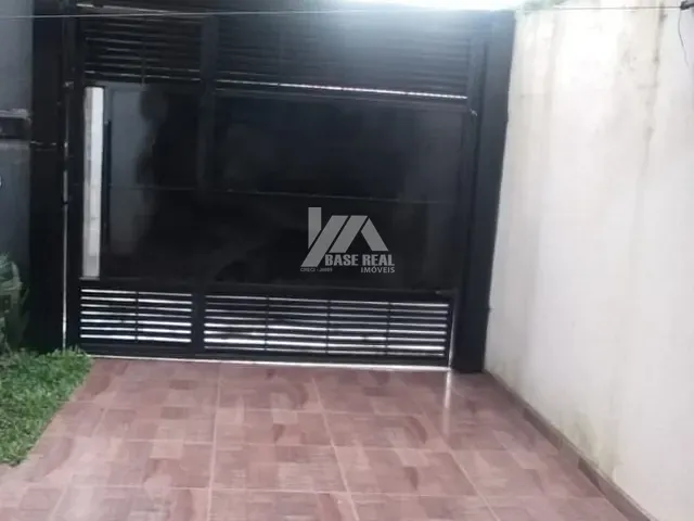 Sobrado com 105m² 2 quartos e 2 banheiros, à venda, no bairro Contorno em Ponta Grossa