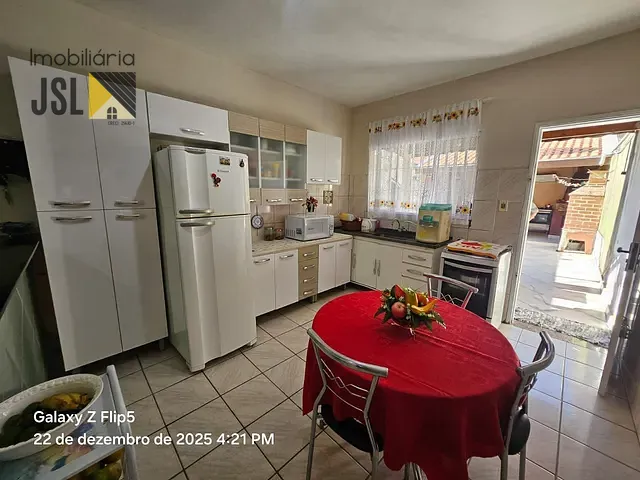 Sobrado com 160m² 2 quartos e 2 banheiros, à venda, no bairro Jardim Amália em Caçapava