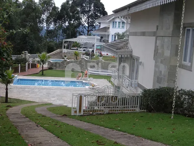 Sobrado com 1500m² 4 quartos e 7 banheiros, à venda, no bairro Roseira em Mairiporã