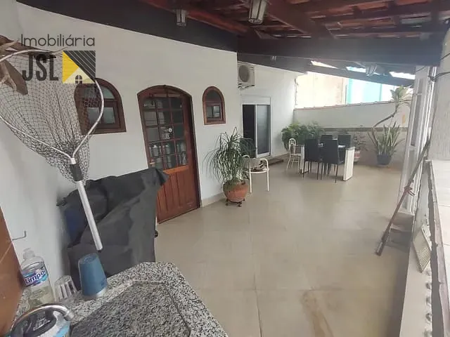 Sobrado com 158m² 3 quartos e 3 banheiros, à venda, no bairro Vila Pantaleão em Caçapava