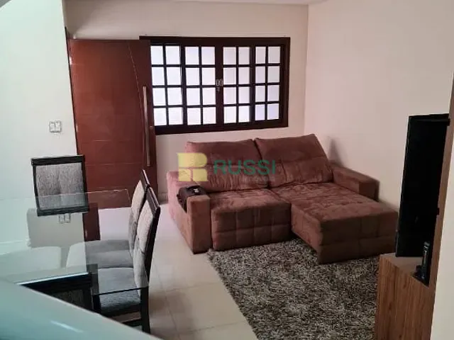 Sobrado com 132m² 3 quartos e 3 banheiros, à venda, no bairro Jardim Rodolfo em São José dos Campos