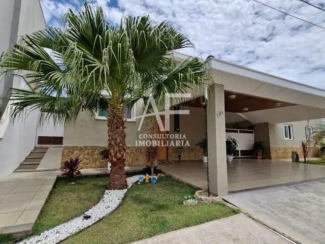 Sobrado com 500m² 4 quartos e 4 banheiros, à venda, no bairro Piracangaguá em Taubaté