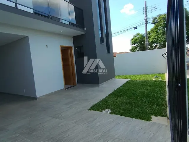 Sobrado com 138m² 3 quartos e 1 banheiro, à venda, no bairro Orfãs em Ponta Grossa
