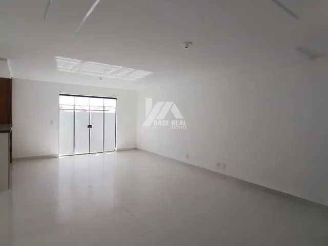 Sobrado com 138m² 3 quartos e 1 banheiro, à venda, no bairro Orfãs em Ponta Grossa