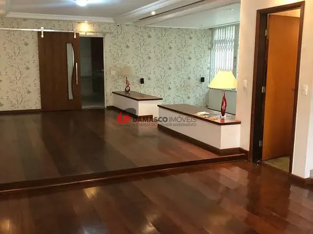 Sobrado com 456m² 3 quartos e 2 banheiros, para alugar, no bairro Vila Floresta em Santo André