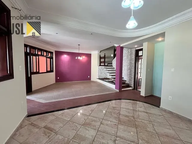 Sobrado com 275m² 3 quartos e 3 banheiros, à venda ou para alugar, no bairro Condomínio Portal da Mata em Caçapava