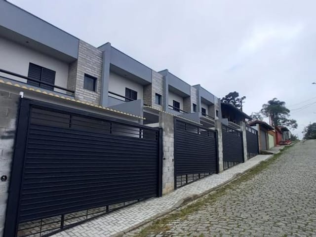 Foto do Sobrado - Sobrado para venda em Vila Suissa com 3 quartos, sendo 1 suíte, 151m² | Lares e Andares Imóveis