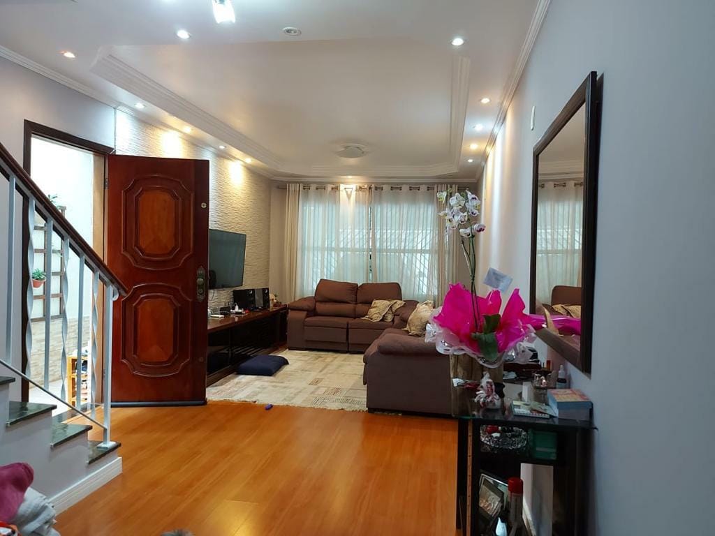 Sobrado à venda 3 Quartos, 1 Suite, 2 Vagas, 173M², Vila Lúcia, São Paulo - SP