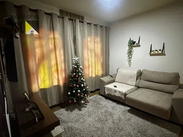Sobrado 3 quartos e 2 banheiros, à venda, no bairro Jardim Maria Cândida em Caçapava
