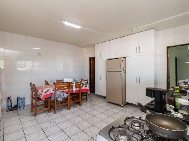 Foto do Sobrado - Sobrado para venda em Vila Inglesa com 2 quartos, 210m² | Lares e Andares Imóveis