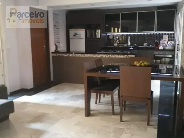 Casa 4 quartos e 4 banheiros, à venda, no bairro Jardim Brasília (Zona Leste) em São Paulo
