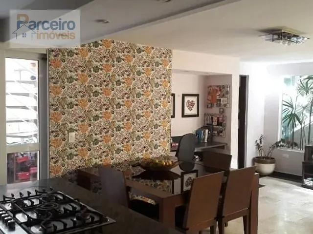 Casa 4 quartos e 4 banheiros, à venda, no bairro Jardim Brasília (Zona Leste) em São Paulo