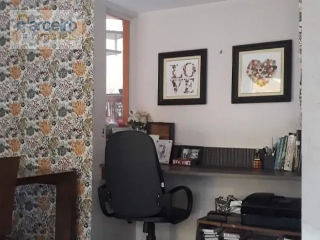 Casa 4 quartos e 4 banheiros, à venda, no bairro Jardim Brasília (Zona Leste) em São Paulo