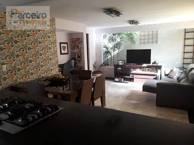 Casa 4 quartos e 4 banheiros, à venda, no bairro Jardim Brasília (Zona Leste) em São Paulo