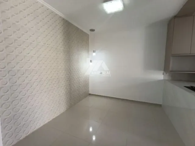 Sobrado 3 quartos e 3 banheiros, para alugar, no bairro Neves em Ponta Grossa