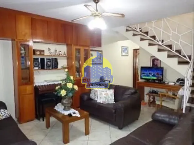 Sobrado com 200m² 3 quartos e 2 banheiros, à venda, no bairro Jaguaribe em Osasco