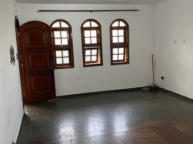 Sobrado 3 quartos e 4 banheiros, à venda, no bairro Matadouro em Bragança Paulista