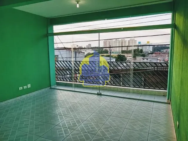 Sobrado com 350m² 6 quartos e 3 banheiros, à venda, no bairro Santa Maria em Osasco