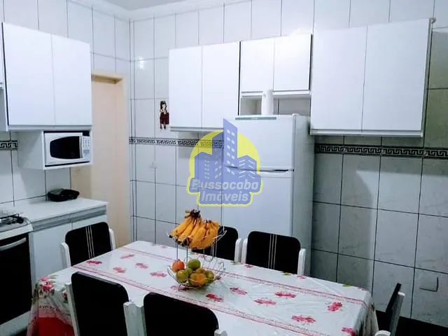 Sobrado com 350m² 6 quartos e 3 banheiros, à venda, no bairro Santa Maria em Osasco