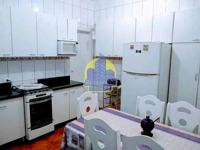Sobrado com 350m² 6 quartos e 3 banheiros, à venda, no bairro Santa Maria em Osasco