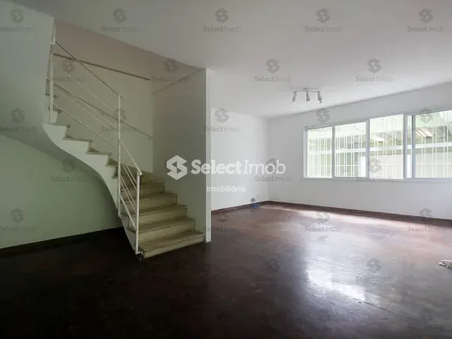Sobrado com 262m² 5 quartos e 2 banheiros, para alugar, no bairro Vila Alpina em Santo André