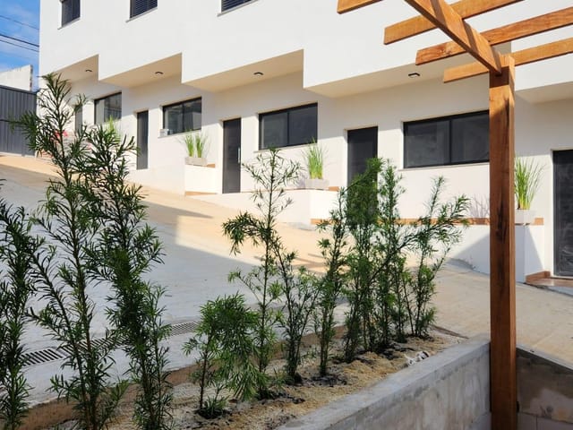 Sobrado 2 quartos e 2 banheiros, à venda, no bairro Jardins em Bragança Paulista