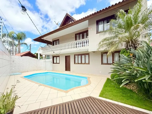 Sobrado com 288m² 3 quartos e 3 banheiros, à venda, no bairro Santa Felicidade em Curitiba