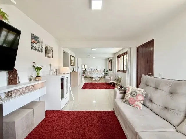 Sobrado com 288m² 3 quartos e 3 banheiros, à venda, no bairro Santa Felicidade em Curitiba