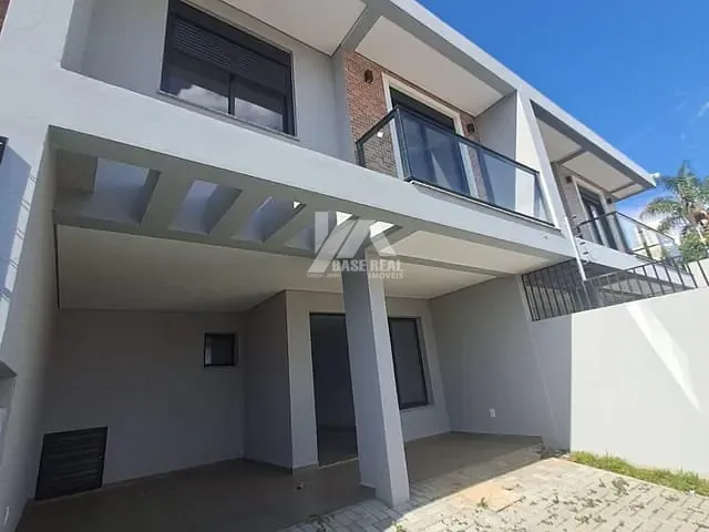 Sobrado com 113m² 3 quartos e 2 banheiros, à venda, no bairro Jardim Carvalho em Ponta Grossa