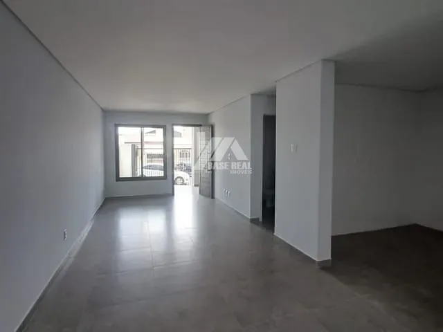 Sobrado com 113m² 3 quartos e 2 banheiros, à venda, no bairro Jardim Carvalho em Ponta Grossa
