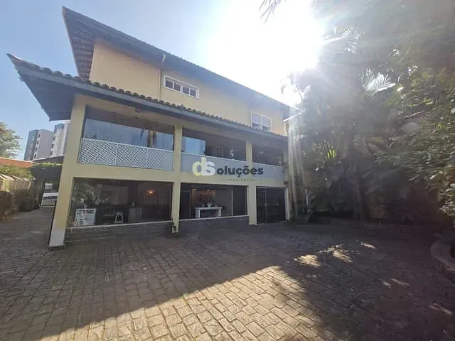 Sobrado 5 quartos e 7 banheiros, à venda ou para alugar, no bairro Sumaré em São Paulo