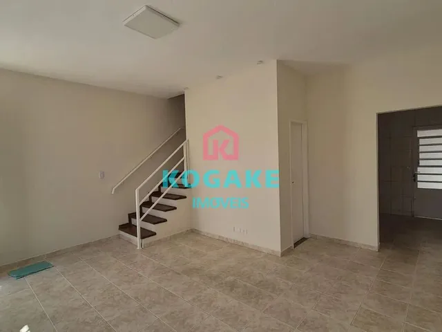 Sobrado com 94m² 3 quartos e 2 banheiros, à venda ou para alugar, no bairro Jardim Portugal em São José Dos Campos