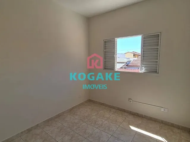 Sobrado com 94m² 3 quartos e 2 banheiros, à venda ou para alugar, no bairro Jardim Portugal em São José Dos Campos