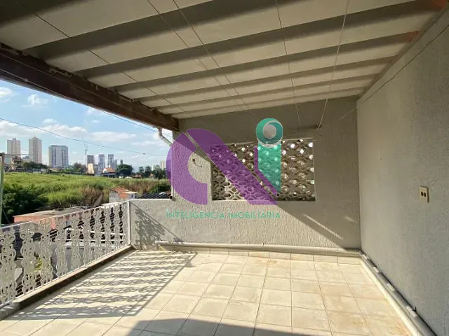 Sobrado com 180m² 3 quartos e 2 banheiros, à venda, no bairro Bussocaba em Osasco