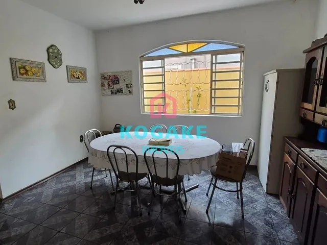 Sobrado com 250m² 3 quartos e 3 banheiros, à venda, no bairro Bosque dos Eucaliptos em São José Dos Campos