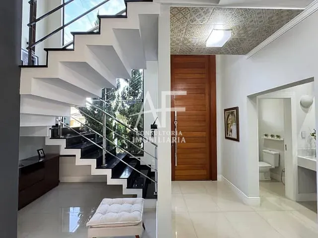Sobrado com 272m² 3 quartos e 5 banheiros, à venda, no bairro Campos Do Conde em Tremembé