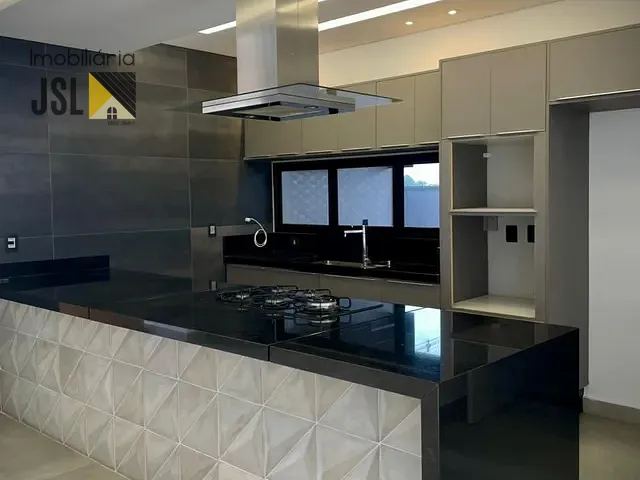Sobrado com 423m² 3 quartos e 4 banheiros, à venda, no bairro Residencial Colinas em Caçapava
