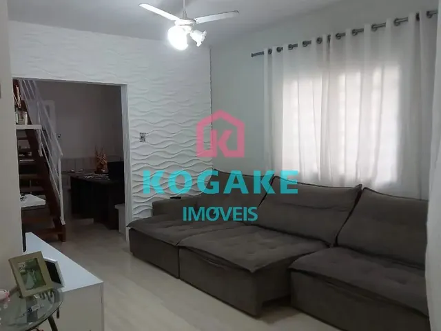 Sobrado com 10m² 4 quartos e 2 banheiros, à venda, no bairro Jardim Paraíso em São José Dos Campos