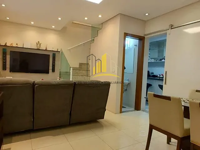 Sobrado com 120m² 3 quartos e 2 banheiros, à venda, no bairro Vila Aricanduva em São Paulo